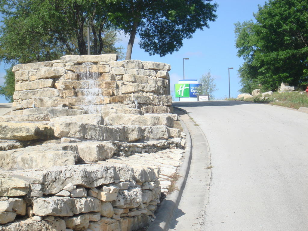 Holiday Inn Express Glen Rose By Ihg Exterior photo