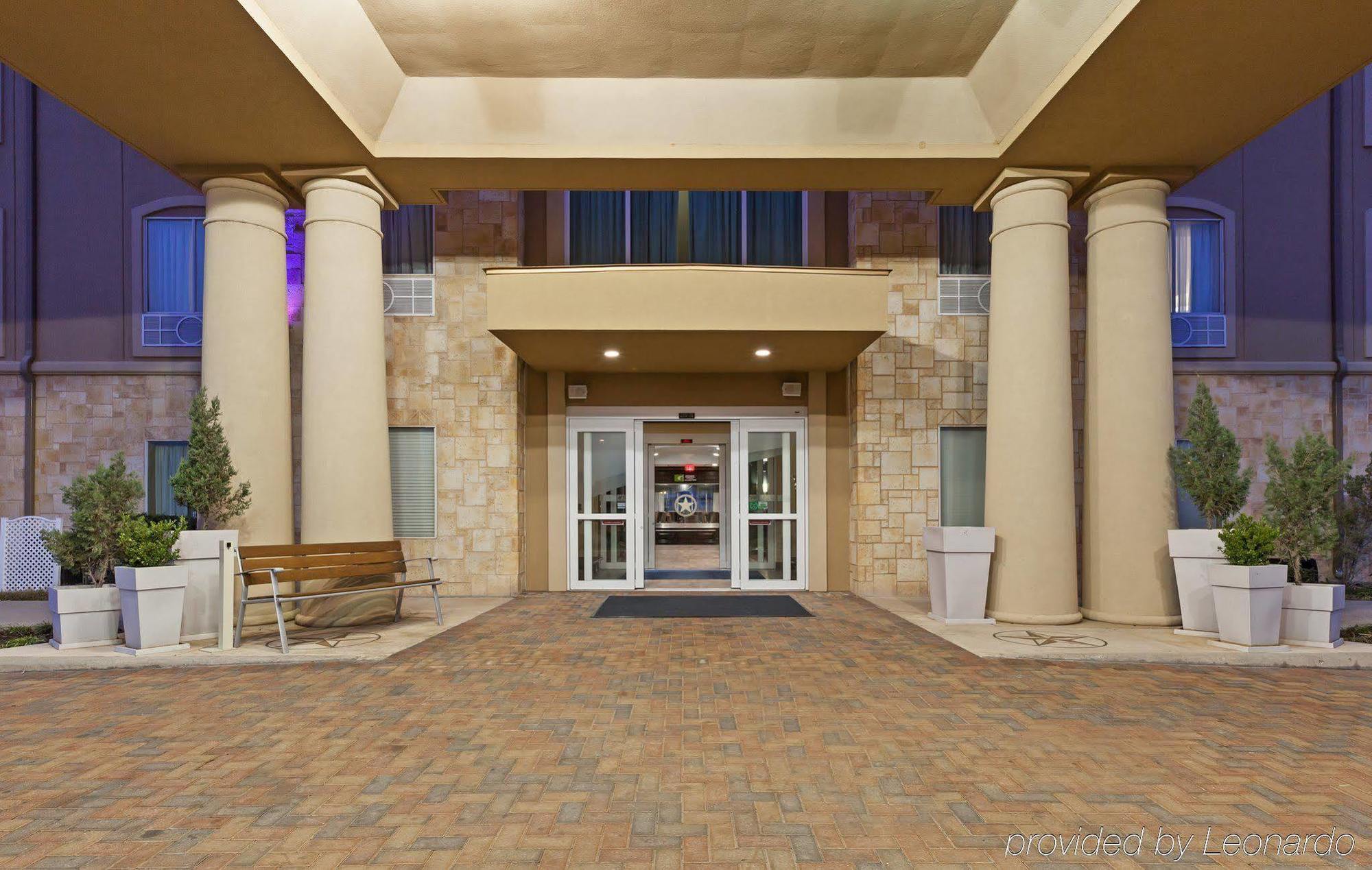 Holiday Inn Express Glen Rose By Ihg Exterior photo