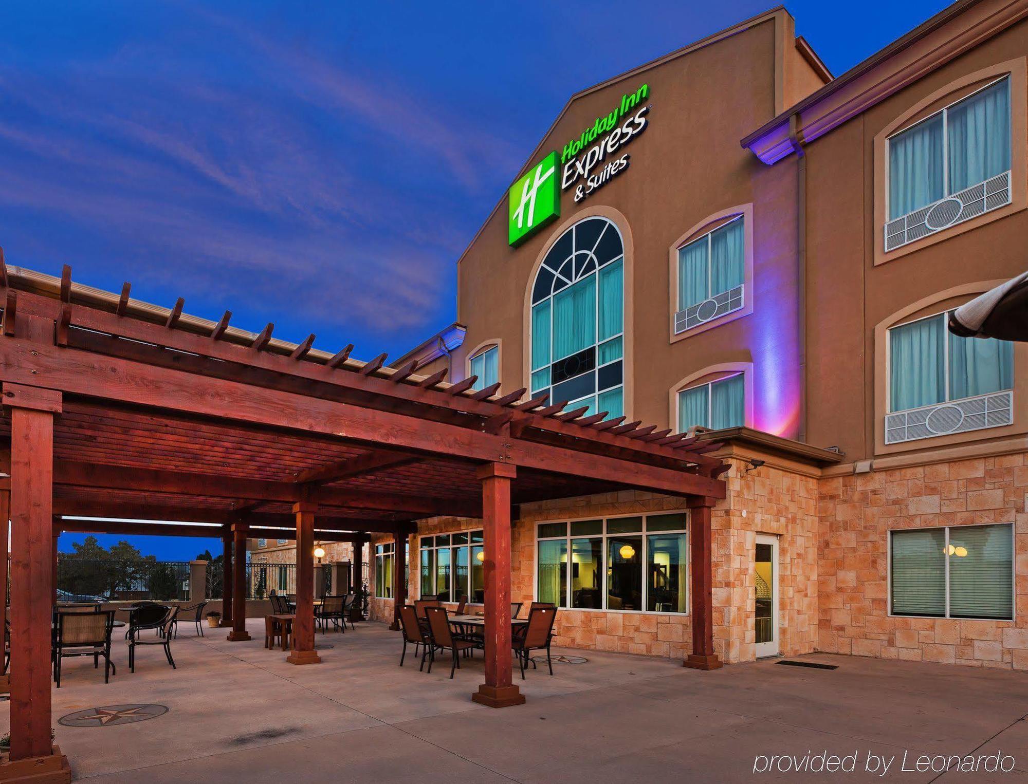 Holiday Inn Express Glen Rose By Ihg Exterior photo